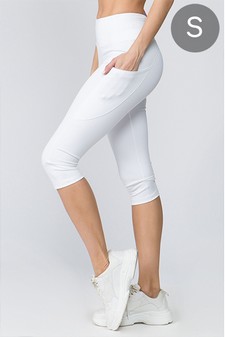 Women's High Rise 5-Pocket Activewear Capri Leggings (Small only)