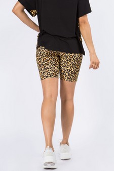 Women's Contrasting Leopard Printed Loungewear Shorts style 3