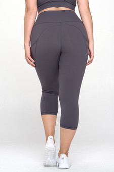 Women's Buttery Soft Activewear Capri Leggings with Pockets style 3