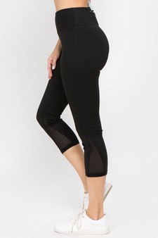 Women's Jersey Mesh Panel Capri Activewear Leggings with Back Zipper Pocket