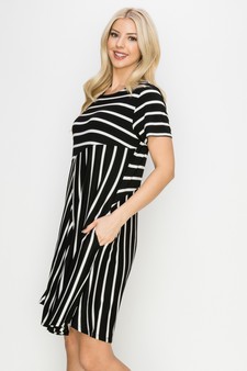 Women’s Multidirectional Lined A-line Dress style 2