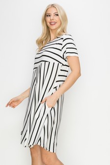 Women’s Multidirectional Lined A-line Dress style 2