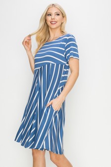 Women’s Multidirectional Lined A-line Dress style 2