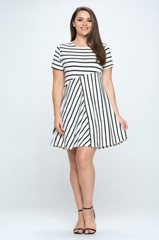 Women’s Multidirectional Lined A-line Dress style 5