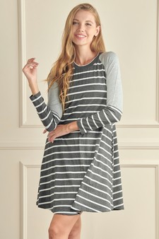 Women’s Hi-Line Color Block Striped Long Sleeve Dress