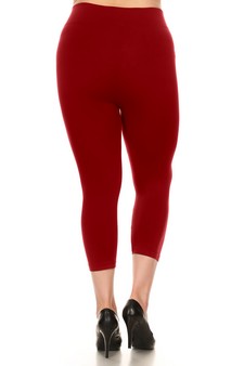 Lady's Solid Color Seamless Capri Legging style 3