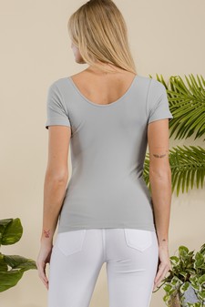 Women’s Seamless Reversible V-Neck Short Sleeve Top style 3