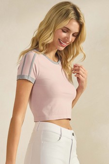 Women's So Sporty Seamless Contrast Seam Crewneck Cropped Top style 3