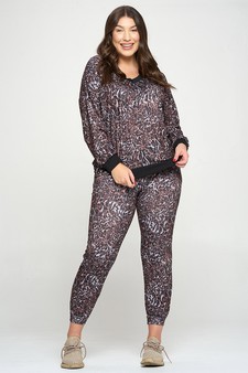 Women’s V-Neck Cheetah Print Long Sleeve style 4