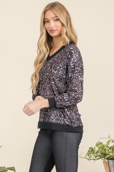 Women’s V-Neck Cheetah Print Long Sleeve style 2