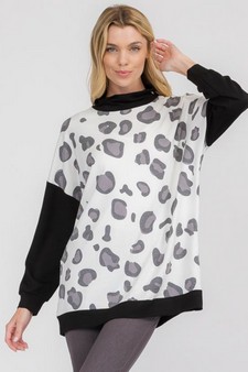 Women’s Scattered Cheetah French Terry Mock Neck Long Sleeve Top