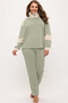 ETA 10/04/25 - Women's Sleek ColorBlock Half-Zip Top style 5