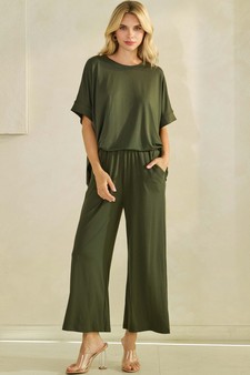 ETA 06/03/25 - Women's Effortlessly Relaxed Fit UltraSoft Top and Cropped Pants Set