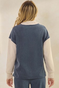 ETA 09/11/25 -  Women's Relaxed Fit Corduroy Two-Tone Quarter Zip Pullover style 2