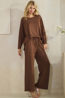 Women's Relaxed Peach Skin Top and Bottom Set