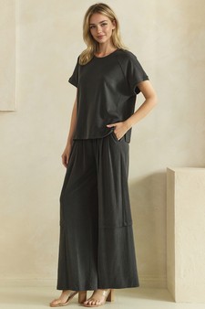 Relaxed Soft Stretch Top and Wide-Leg Pant Set style 3
