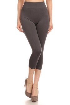 Lady's Solid Color Seamless Capri Legging style 2