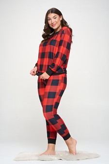 Women’s Decked Out In Plaid Christmas Loungewear Set style 2