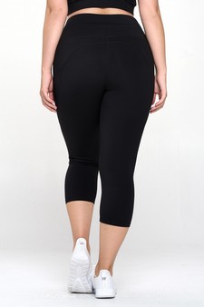 Women's Buttery Soft Activewear Capri Leggings with Pockets style 3