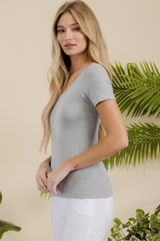 Women’s Seamless Reversible V-Neck Short Sleeve Top style 2