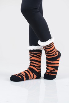 Women's Faux Sherpa Tiger Striped Christmas Slipper Socks style 11