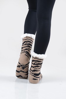 Women's Faux Sherpa Tiger Striped Christmas Slipper Socks style 18