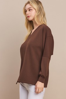 Women’s V-Neckline Raglan Sleeve Top style 2