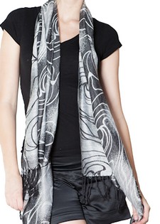 PASHMINA SCARF WITH OVERSIZED ROSE OUTLINES style 6
